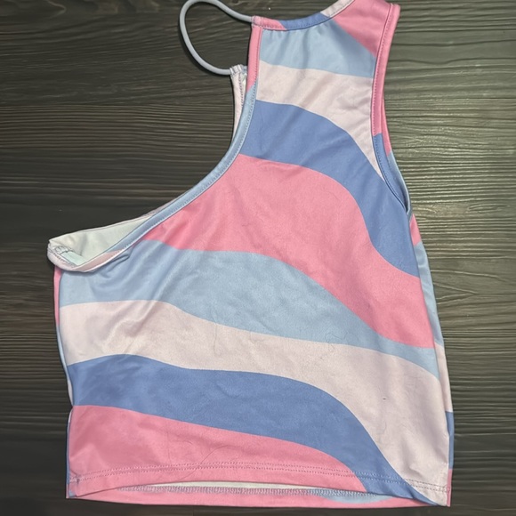 SHEIN Summer Top - Picture 2 of 3